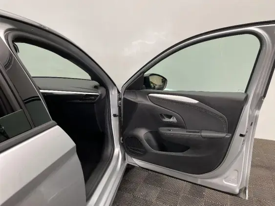 OPEL CORSA F - voiture d'occasion - Photo 20