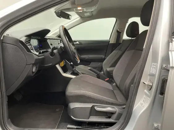 VOLKSWAGEN POLO VI - voiture d'occasion - Photo 18