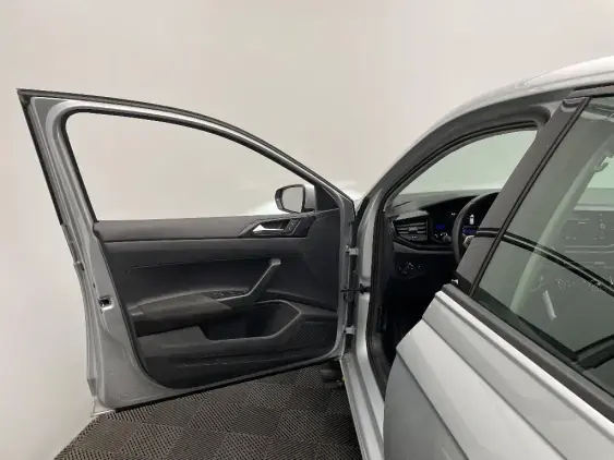VOLKSWAGEN POLO VI - voiture d'occasion - Photo 19