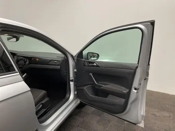 VOLKSWAGEN POLO VI - voiture d'occasion - Photo 20