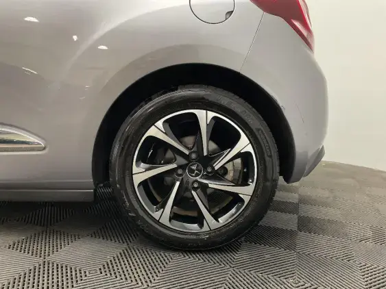 DS DS 3 CROSSBACK I - voiture d'occasion - Photo 23