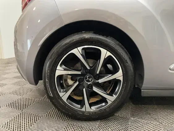 DS DS 3 CROSSBACK I - voiture d'occasion - Photo 24