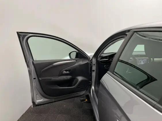 OPEL CORSA F - voiture d'occasion - Photo 19
