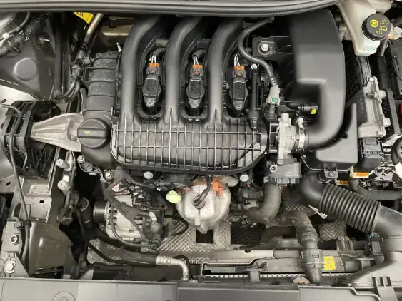 OPEL CORSA F - voiture d'occasion - Photo 21