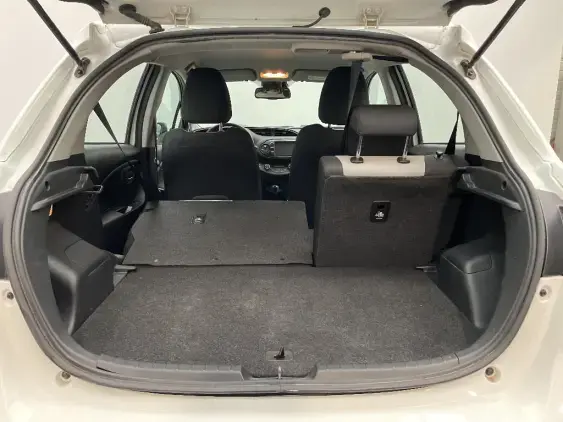 TOYOTA YARIS III - voiture d'occasion - Photo 16