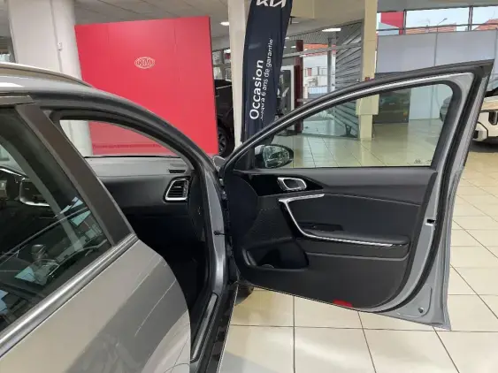 KIA XCEED - voiture d'occasion - Photo 20