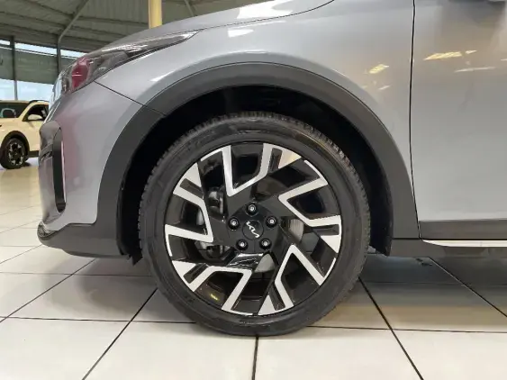 KIA XCEED - voiture d'occasion - Photo 23