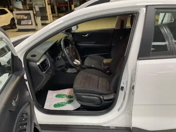 KIA STONIC - voiture d'occasion - Photo 18