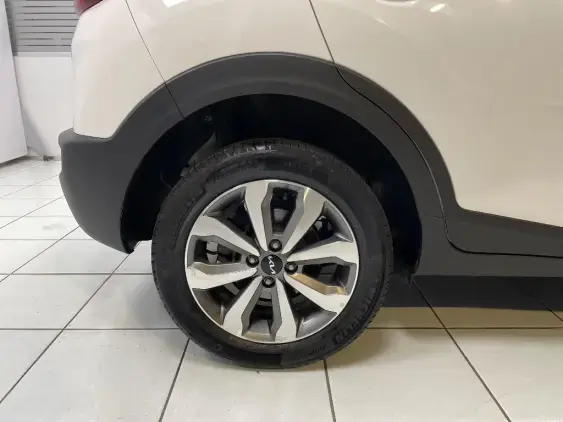 KIA STONIC - voiture d'occasion - Photo 25