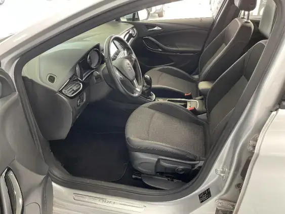 OPEL ASTRA K - voiture d'occasion - Photo 18