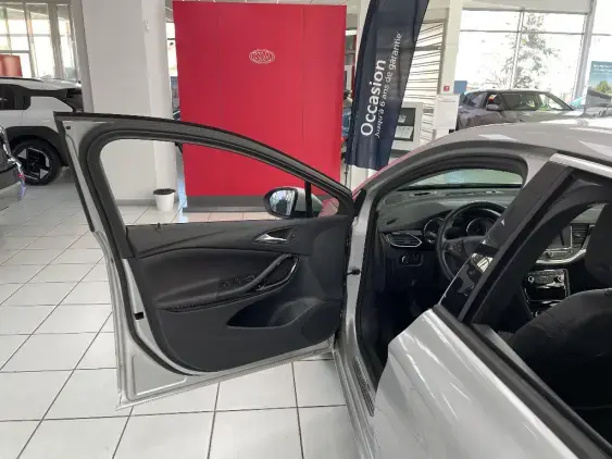 OPEL ASTRA K - voiture d'occasion - Photo 19