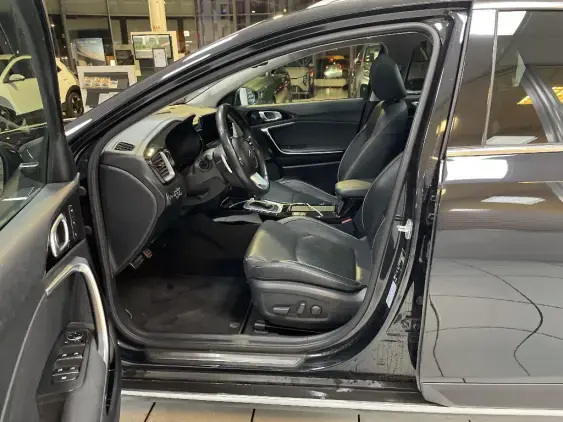 KIA XCEED - voiture d'occasion - Photo 18