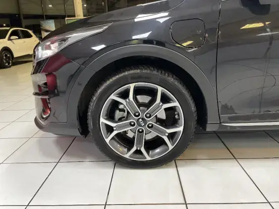 KIA XCEED - voiture d'occasion - Photo 23