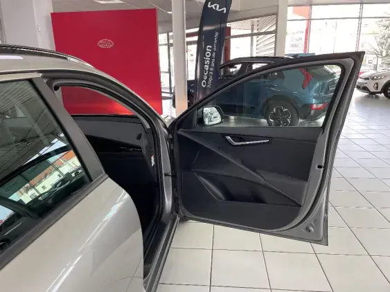 KIA NIRO II - voiture d'occasion - Photo 19