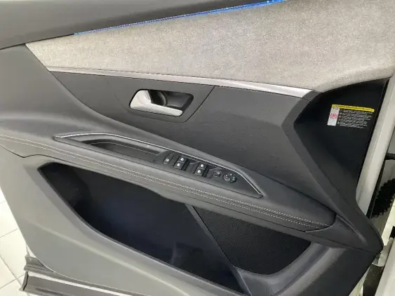 PEUGEOT 3008 II - voiture d'occasion - Photo 16