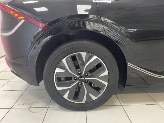 KIA EV6 - voiture d'occasion - Photo 23