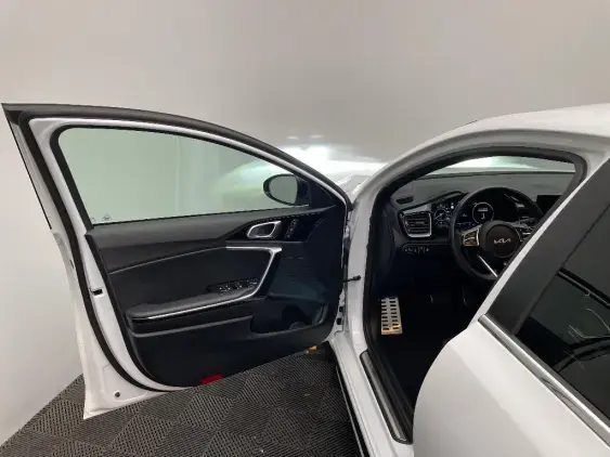 KIA CEED III - voiture d'occasion - Photo 19
