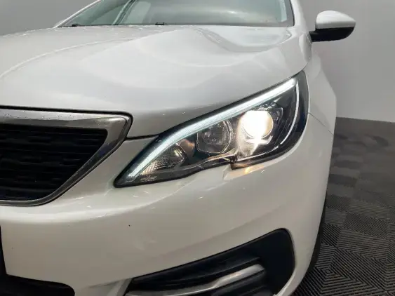 PEUGEOT 308 II - voiture d'occasion - Photo 21