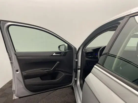 VOLKSWAGEN POLO VI - voiture d'occasion - Photo 19