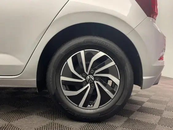 VOLKSWAGEN POLO VI - voiture d'occasion - Photo 24