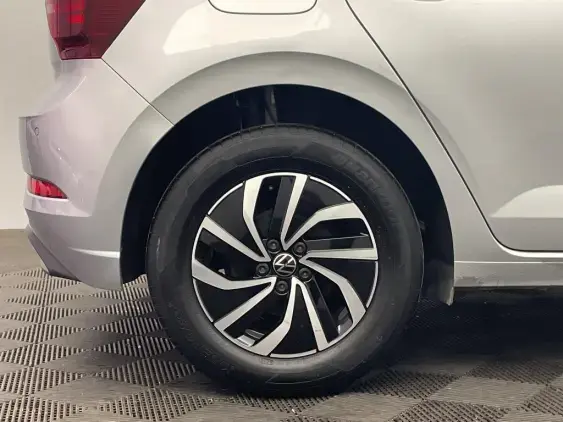 VOLKSWAGEN POLO VI - voiture d'occasion - Photo 25