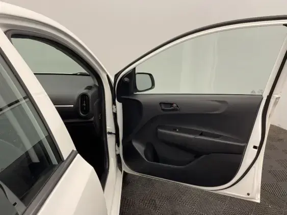 KIA PICANTO III - voiture d'occasion - Photo 17