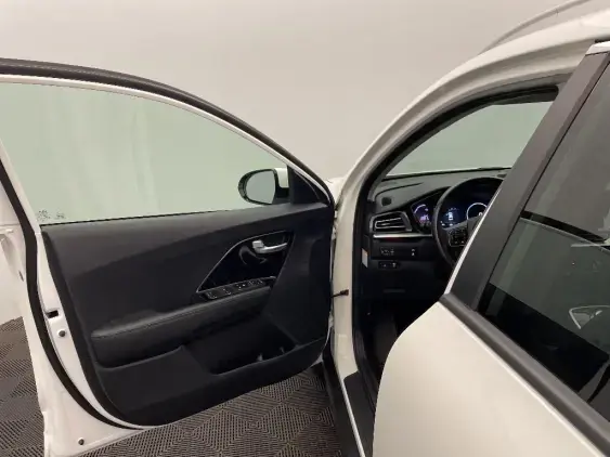 KIA E-NIRO I - voiture d'occasion - Photo 17