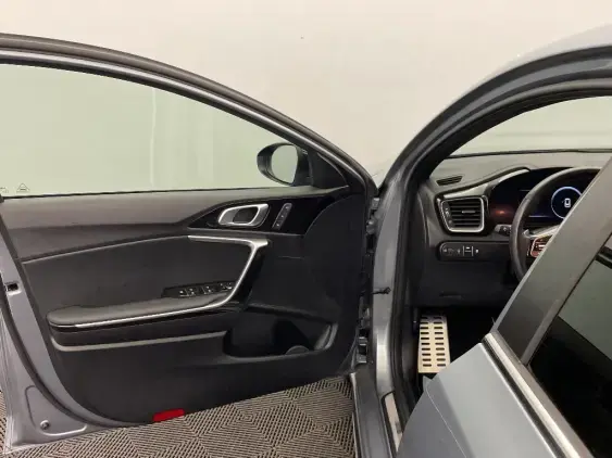 KIA CEED III - voiture d'occasion - Photo 17
