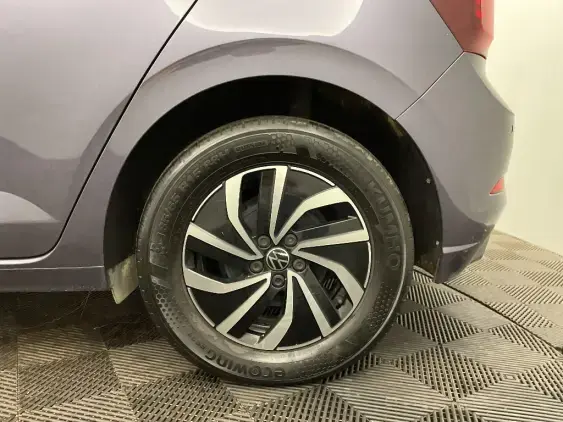VOLKSWAGEN POLO VI - voiture d'occasion - Photo 24