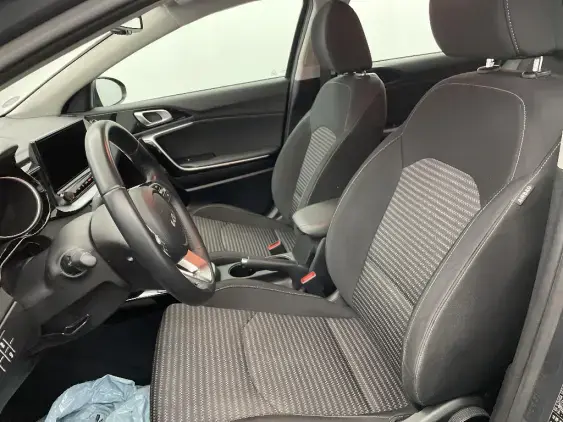 KIA CEED III - voiture d'occasion - Photo 17