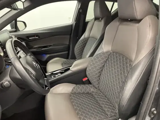 TOYOTA C-HR - voiture d'occasion - Photo 17