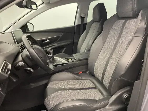 PEUGEOT 3008 II - voiture d'occasion - Photo 18