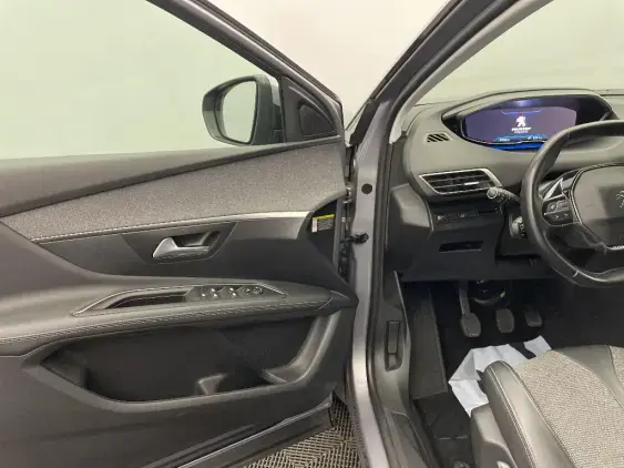 PEUGEOT 3008 II - voiture d'occasion - Photo 19