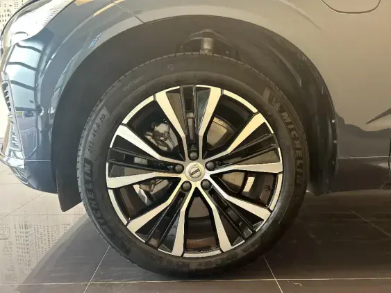 VOLVO XC60 II - voiture d'occasion - Photo 23