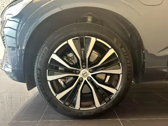 VOLVO XC60 II - voiture d'occasion - Photo 24