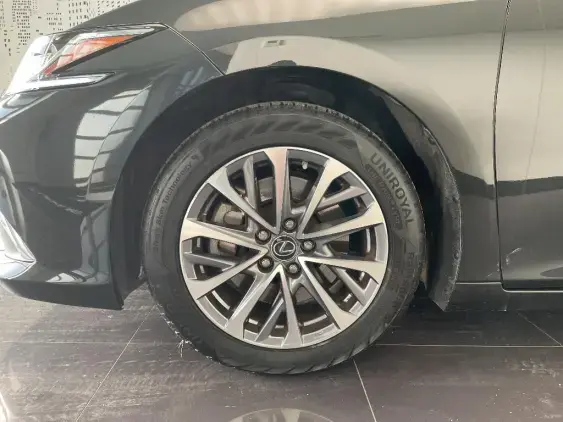 LEXUS ES - voiture d'occasion - Photo 22