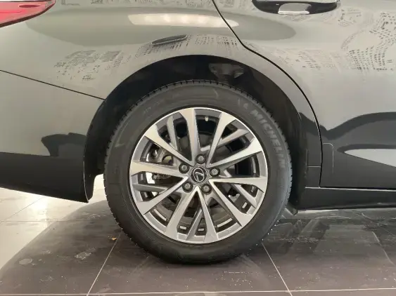 LEXUS ES - voiture d'occasion - Photo 24