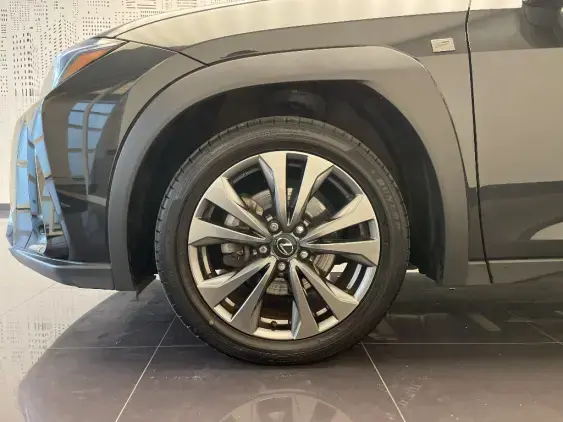 LEXUS UX - voiture d'occasion - Photo 22