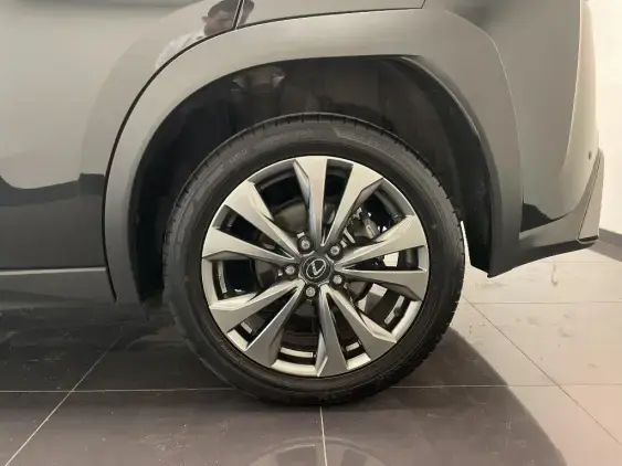 LEXUS UX - voiture d'occasion - Photo 23