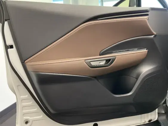 LEXUS LBX - voiture d'occasion - Photo 19