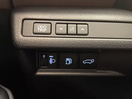 LEXUS LBX - voiture d'occasion - Photo 21