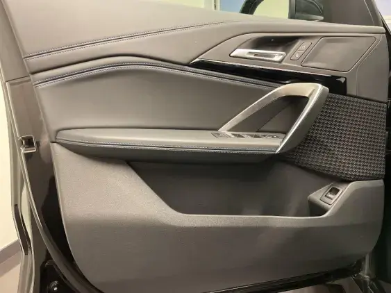 BMW X1 U11 - voiture d'occasion - Photo 19