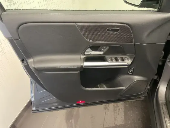 MERCEDES GLA II - voiture d'occasion - Photo 19