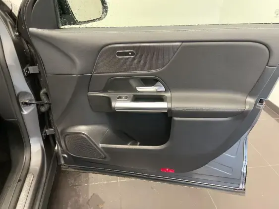 MERCEDES GLA II - voiture d'occasion - Photo 20