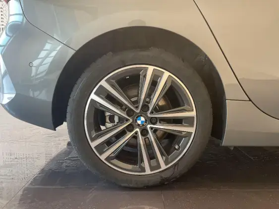 BMW SERIE 1 F40 - voiture d'occasion - Photo 24