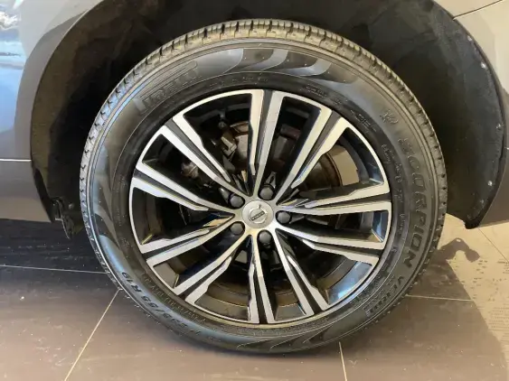 VOLVO XC60 II - voiture d'occasion - Photo 24