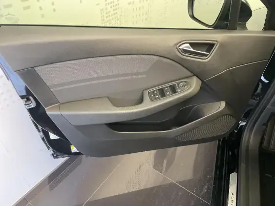 RENAULT CLIO V - voiture d'occasion - Photo 19