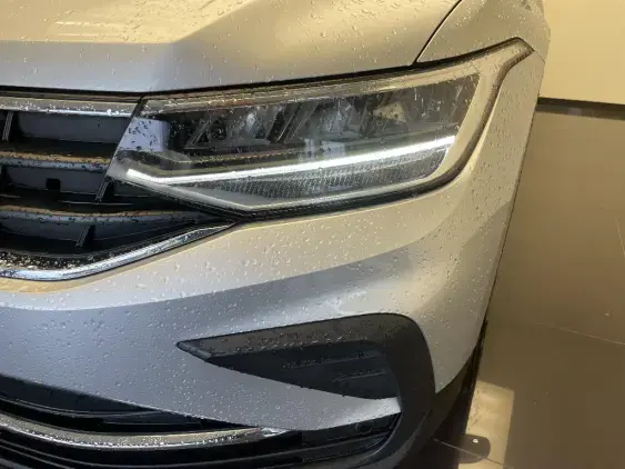 VOLKSWAGEN TIGUAN II - voiture d'occasion - Photo 22