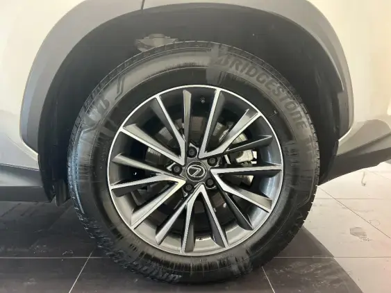 LEXUS NX II - voiture d'occasion - Photo 24