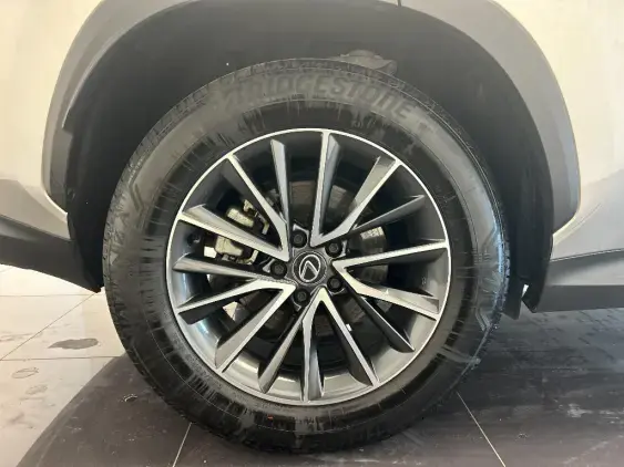 LEXUS NX II - voiture d'occasion - Photo 25